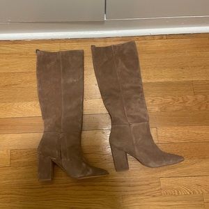 Brown suede boots by Steve Madden